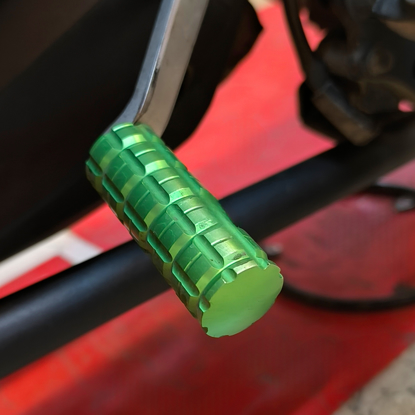 تصویر از کاور الومینیومی تعویض دنده ورسیس سبز