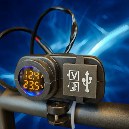 تصویر از نشانگر ولتاژ و دما و شارژر